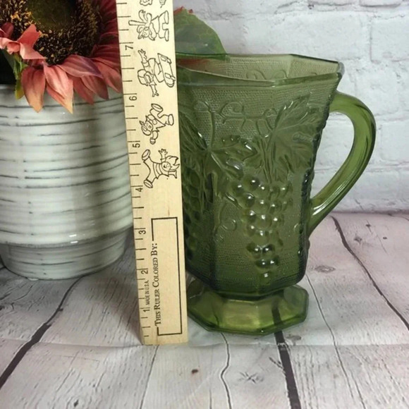 vintage anchor hocking green glass pitcher with embossed grapes - Picture 3 of 9